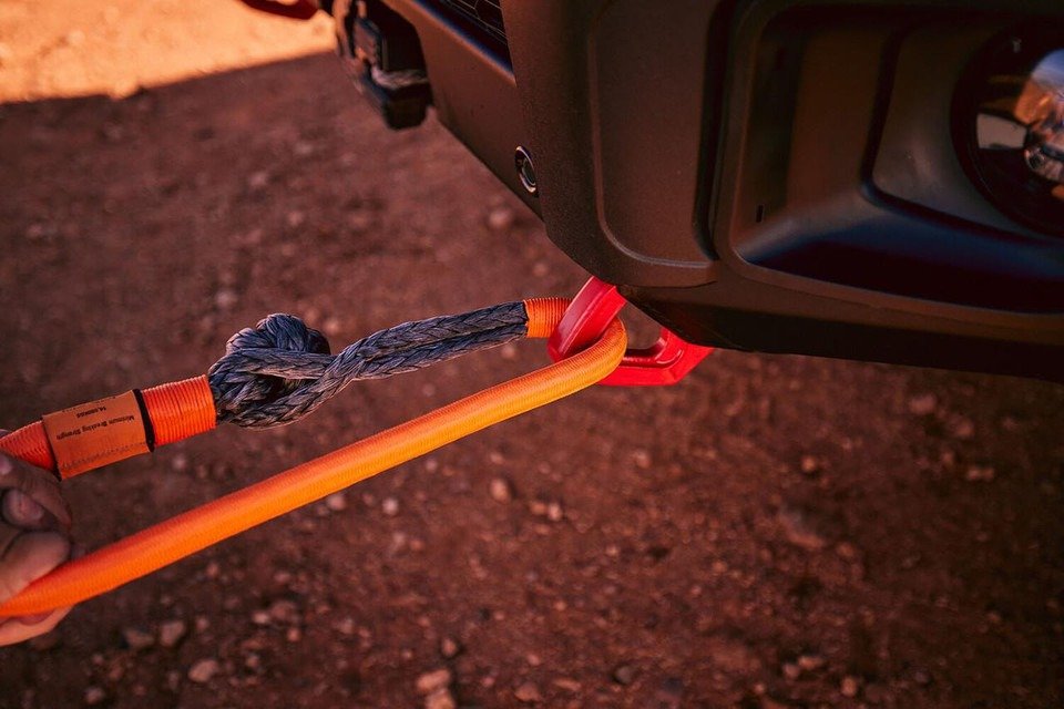 ARB | SOFT CONNECT SHACKLE | 14.5T EA gallery image