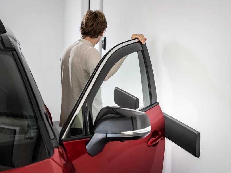 WEATHERTECH | واقي جدار المرآب | 6 "H X 24" W gallery image